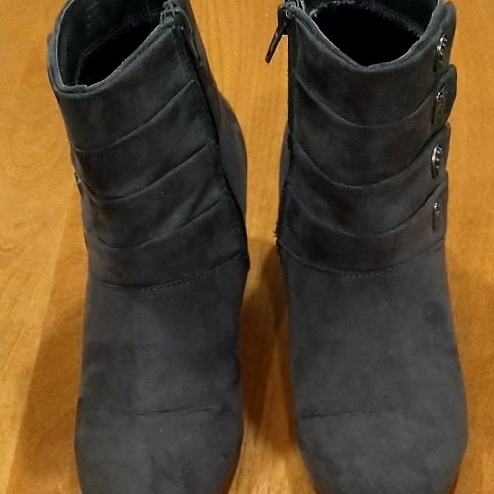 Grey Suede Ankle Boots Women's Size 9